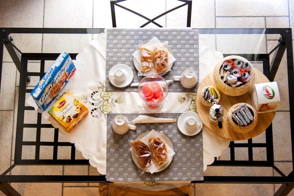 Spicchi Di Sole Bed & Breakfast Naples Exterior photo
